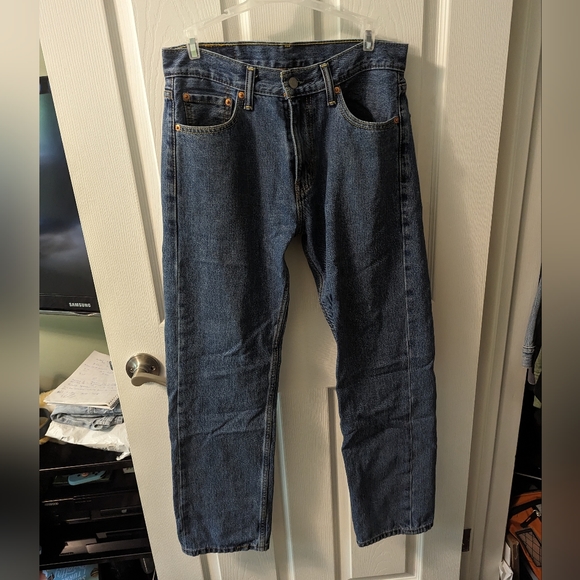Levi's Men's Medium Wash 505 Jeans | Size 30 W x 30 L - Picture 5 of 8
